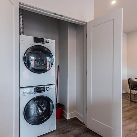 2 Bedroom Luxury In The Mile End By Den Stays Montreal Zewnętrze zdjęcie